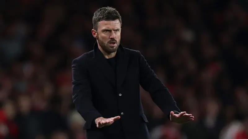 Carrick Criticizes Referee After Leeds Defeats Man United