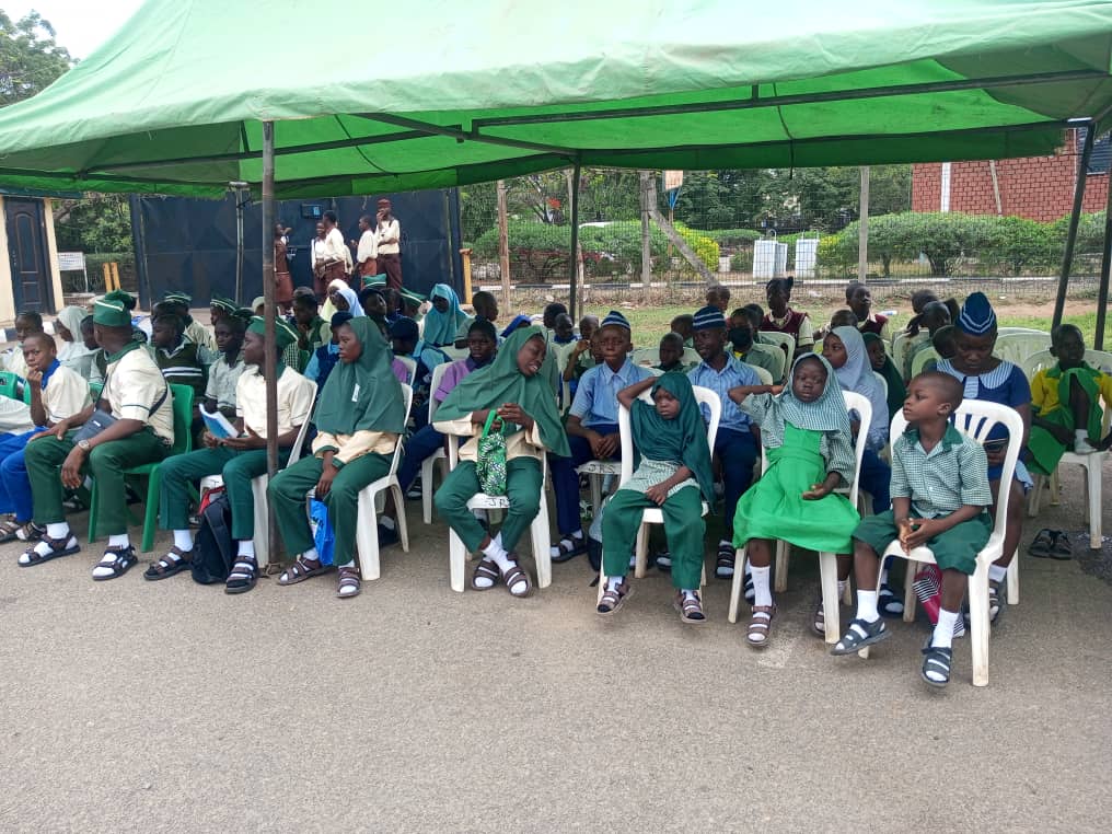 FG Launches Nationwide Educational Material Distribution