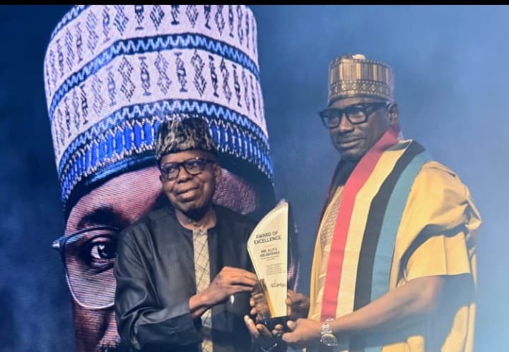 Dr. Abba Aliyu Wins Award for Renewable Energy Excellence