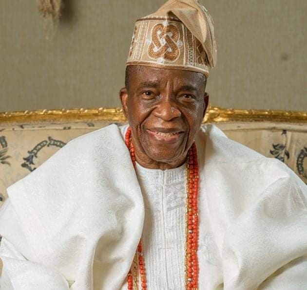 Prince Samuel Adedoyin Wins Lifetime Achievement Award