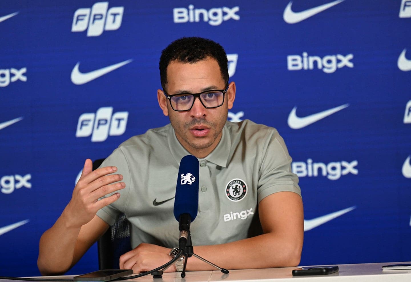 Chelsea FC Sacks Liam Rosenior After Poor Performance