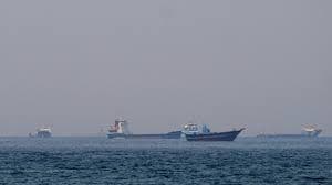 Iran-linked Tankers Evade U.S. Blockade in Hormuz