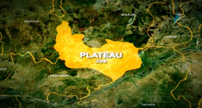 Mob Burns Suspected Killers of Plateau Monarch in Anger