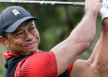 Tiger Woods Admits Phone Distraction Before DUI Crash