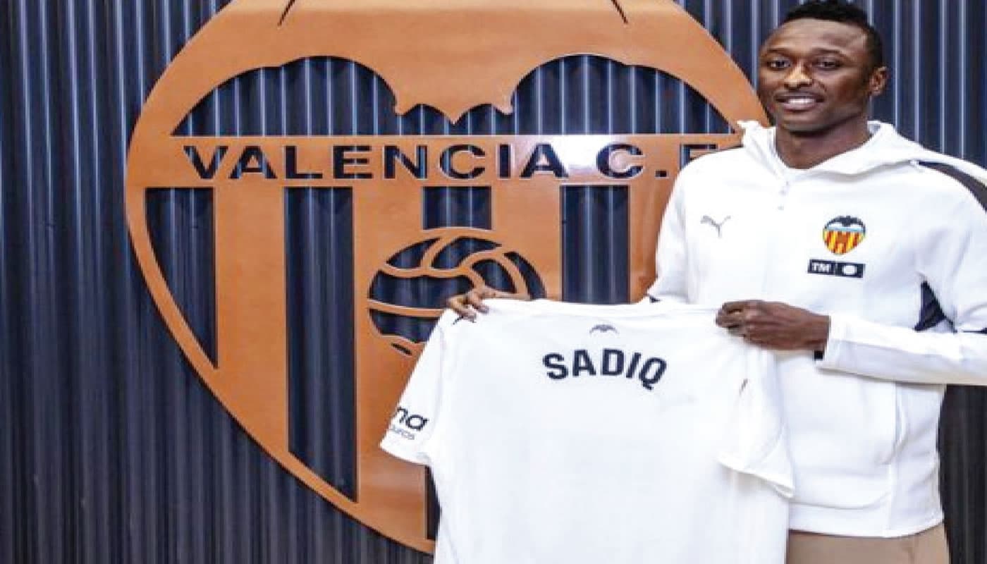 Umar Sadiq Leads Valencia to Crucial 2-1 Victory