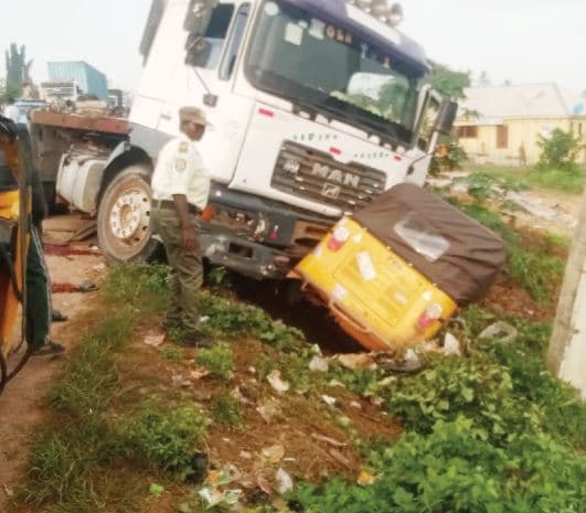 Two Dead, Five Injured in Ogun State Road Crash