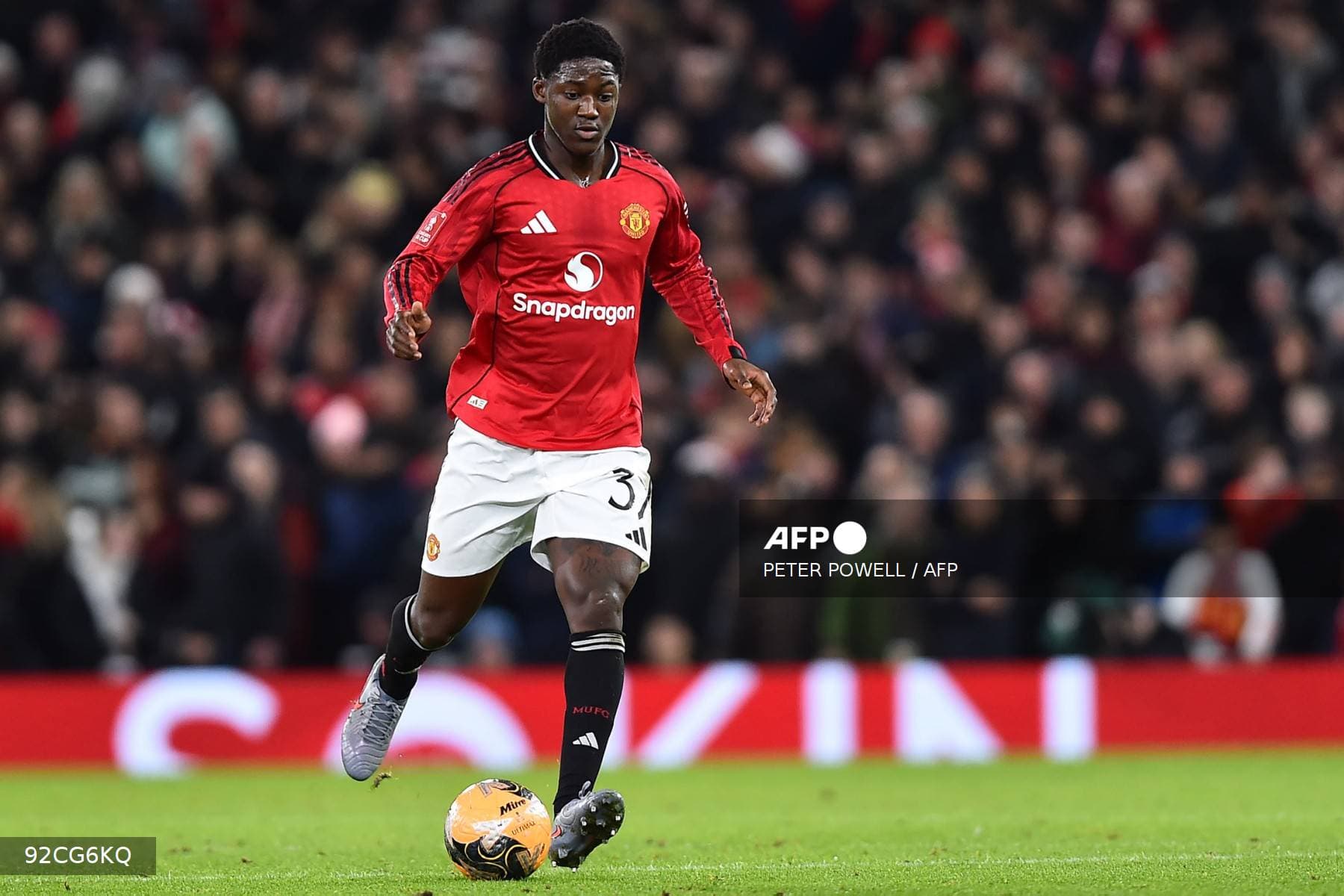 Kobbi Mainoo Signs New Manchester United Contract Until 2031